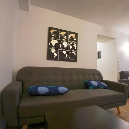 Spacious Apt On The Grands Boulevards Apartment