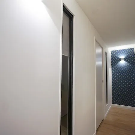 Apartment Spacious Apt On The Grands Boulevards Paris